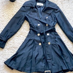 Donatella Trench Coat 🧥